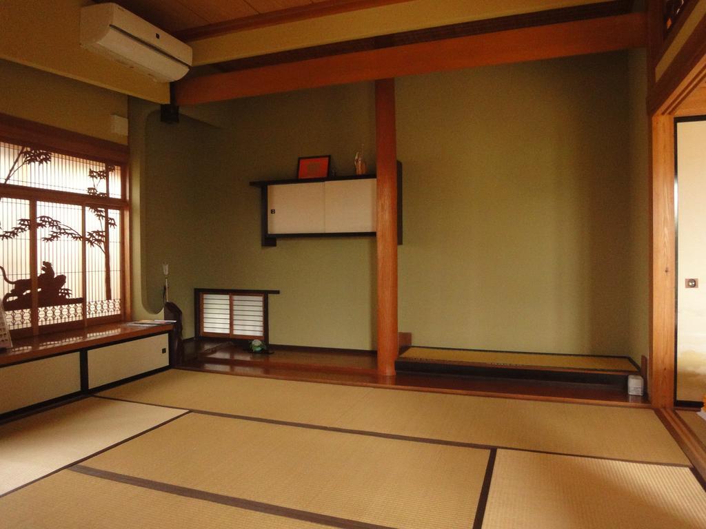 平泉飞翔生活住宿加早餐旅馆 *